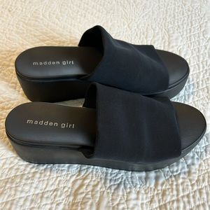 Madden Girl Women's Shelbie Sandal